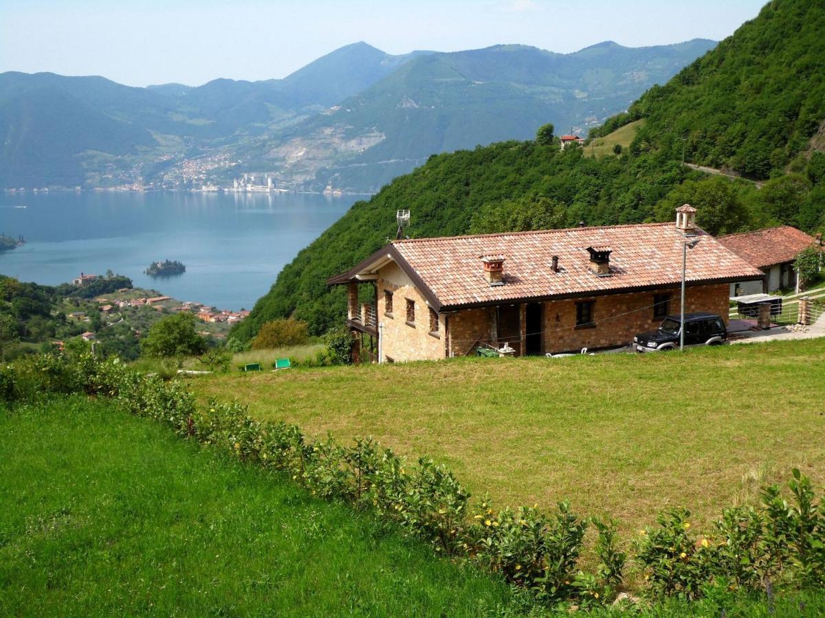 Cozy Chalet at Marone Lake Lombardy with Pool Zewnętrze zdjęcie
