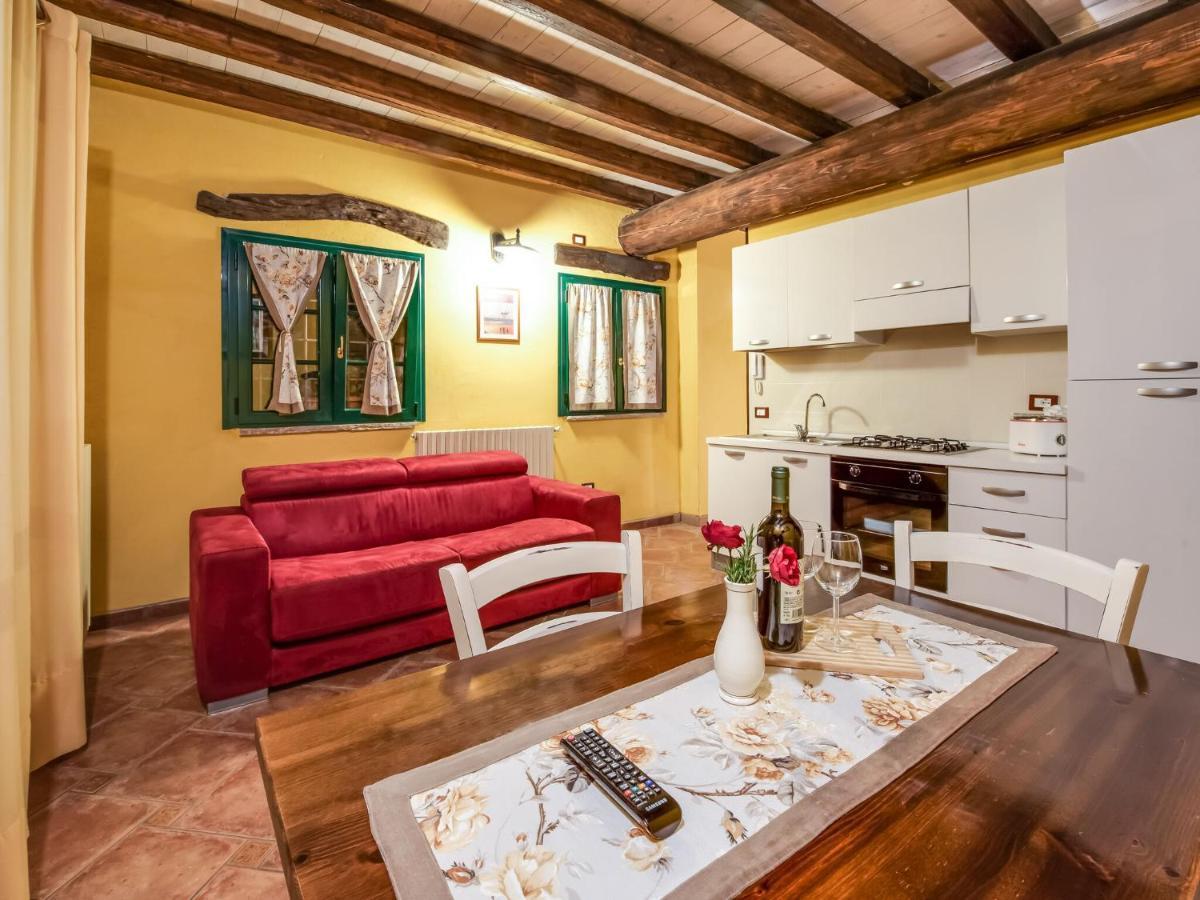 Cozy Chalet at Marone Lake Lombardy with Pool Zewnętrze zdjęcie