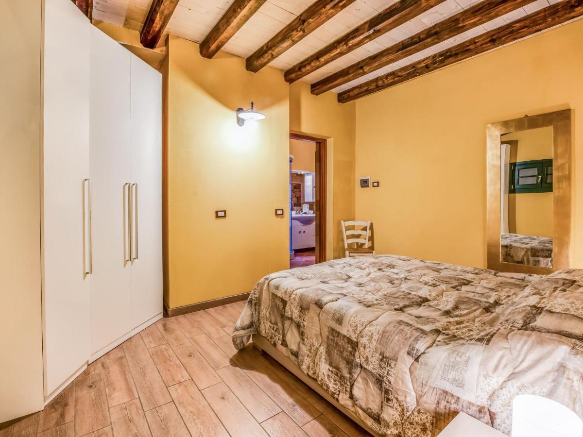Cozy Chalet at Marone Lake Lombardy with Pool Zewnętrze zdjęcie