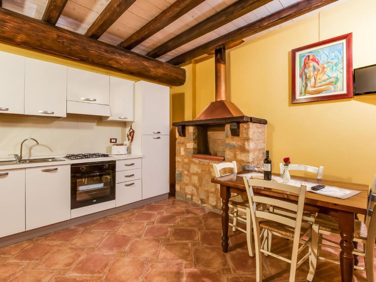 Cozy Chalet at Marone Lake Lombardy with Pool Zewnętrze zdjęcie