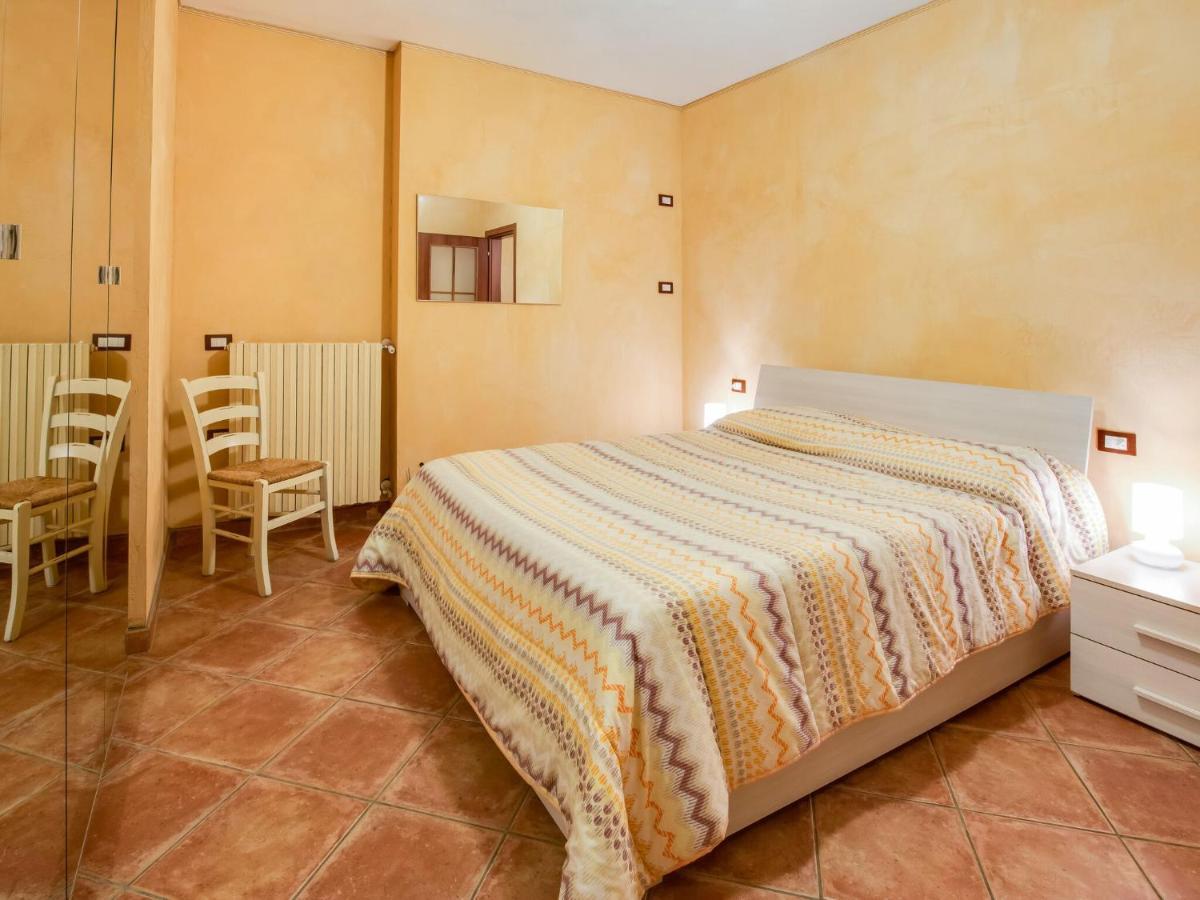 Cozy Chalet at Marone Lake Lombardy with Pool Zewnętrze zdjęcie