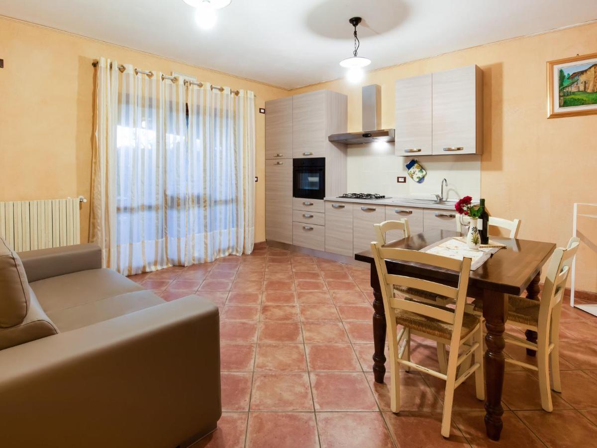 Cozy Chalet at Marone Lake Lombardy with Pool Zewnętrze zdjęcie