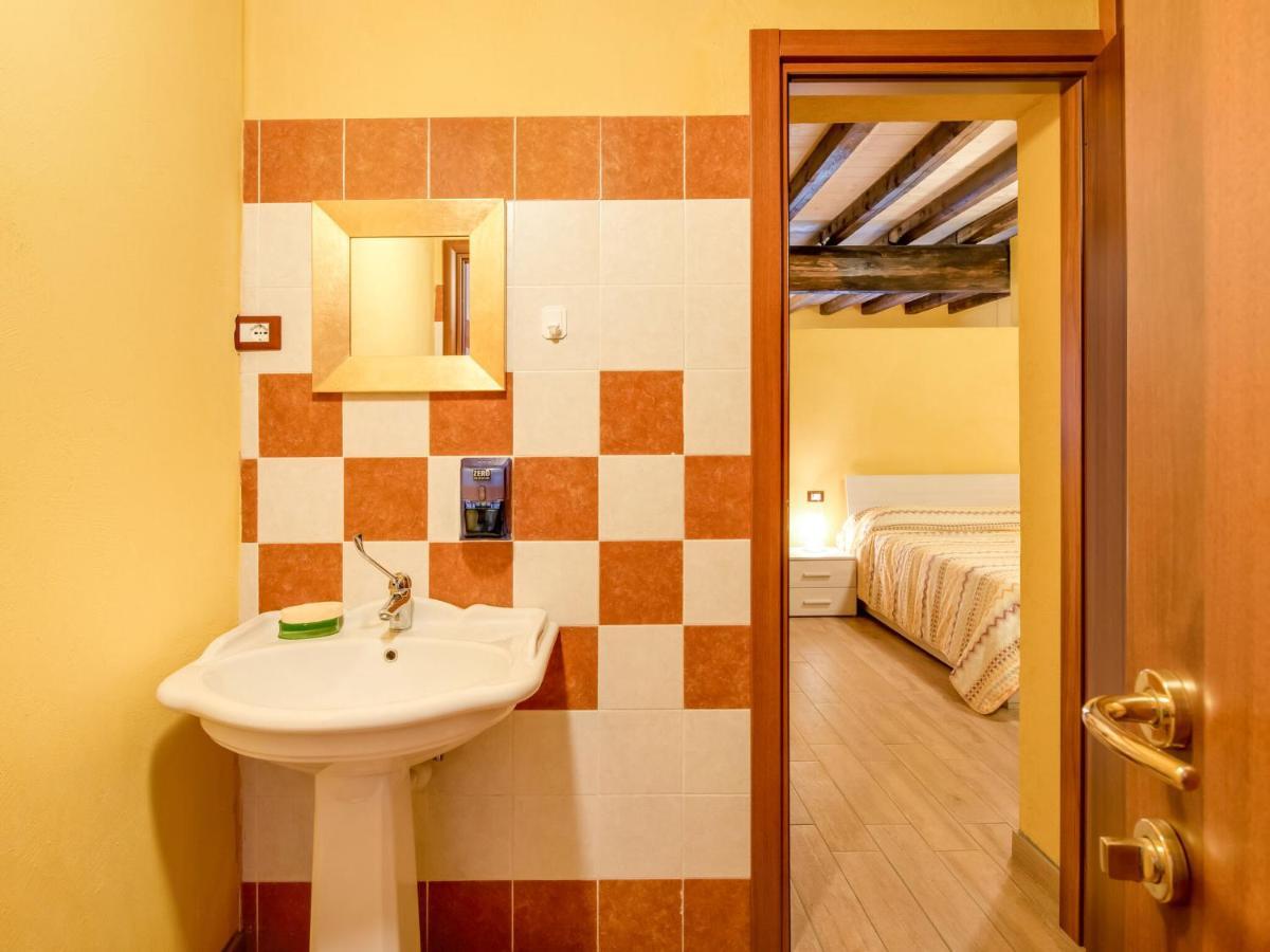 Cozy Chalet at Marone Lake Lombardy with Pool Zewnętrze zdjęcie